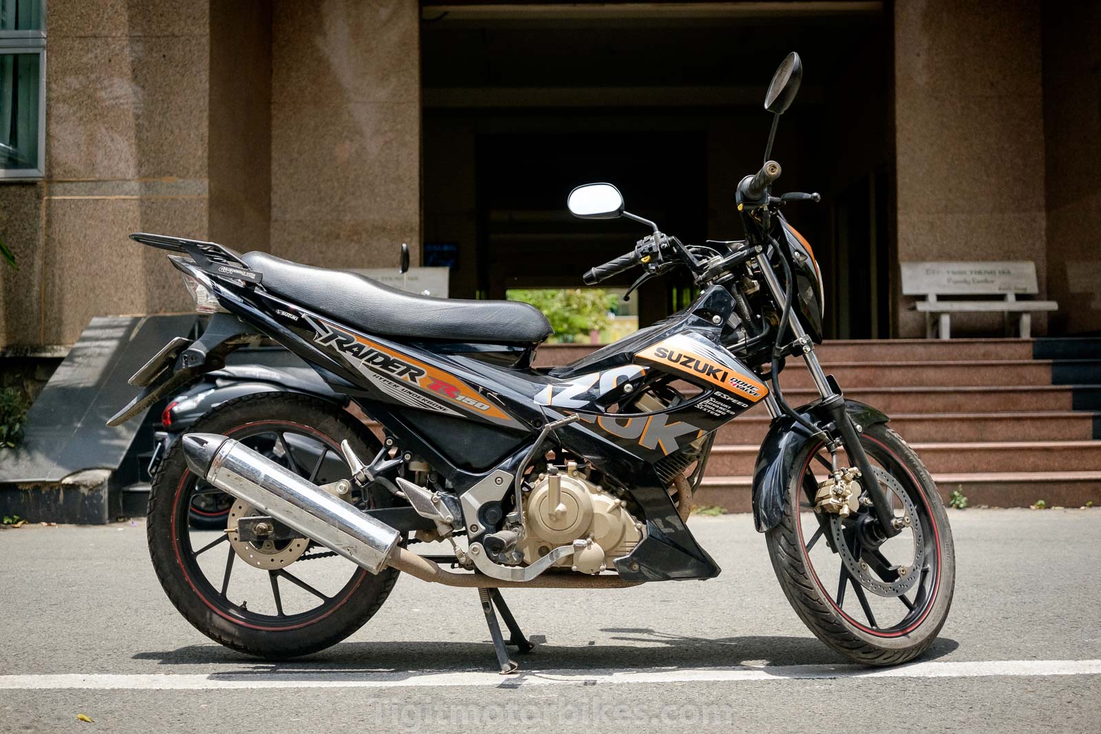 Suzuki Raider 150cc - Tour Vietnam With Quality Motorbike Rentals