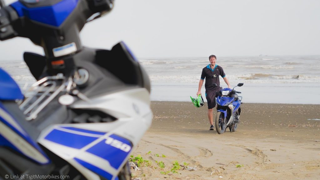 Yamaha exciter on the beach