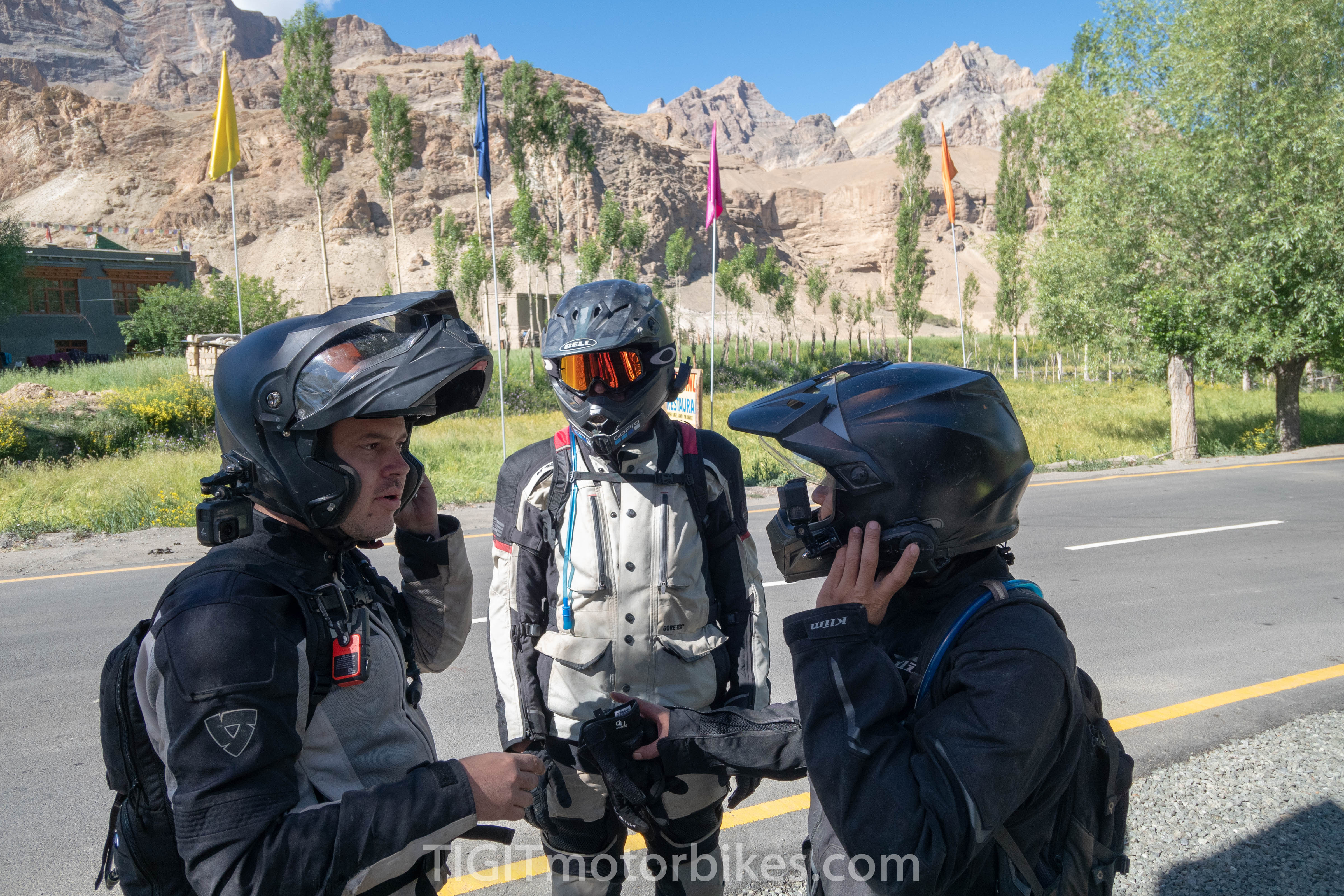 No communication in Himalayas
