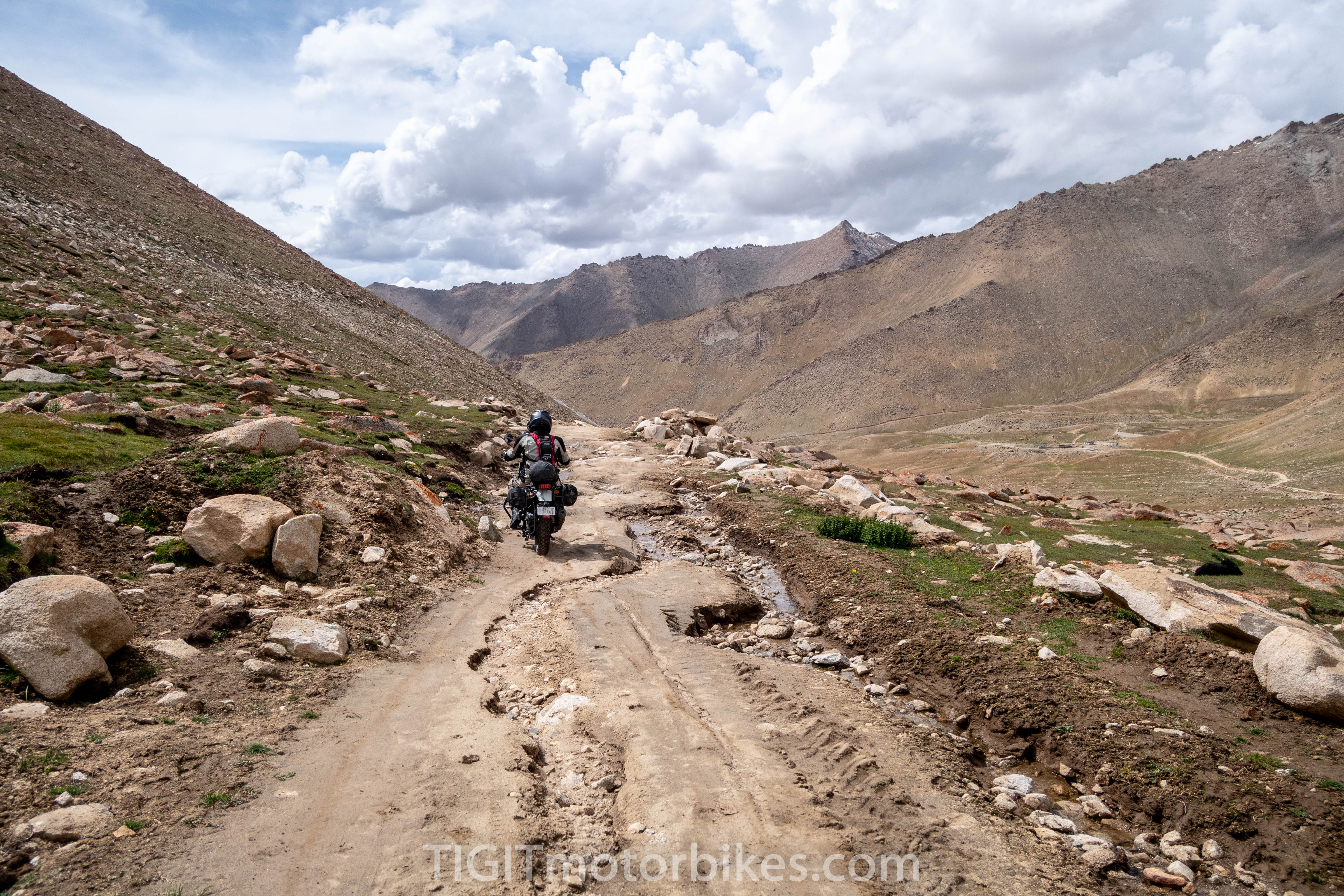Hard roads in the himalayas