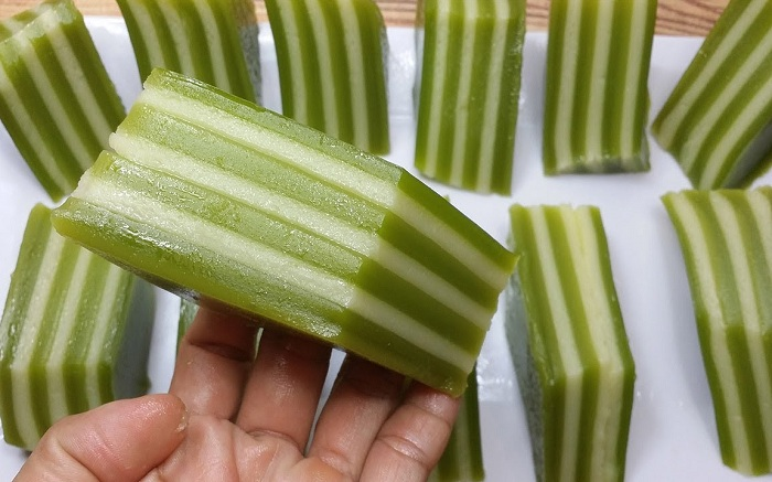 Steamed layer cake Steamed layer cake