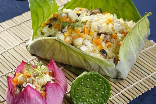 Fried rice in lotus leaf