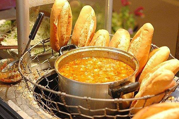 Bread and stew Vietnamese bread