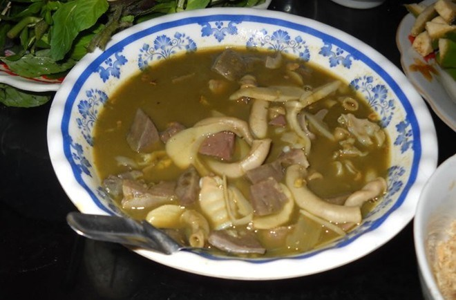 Goat intestine stew