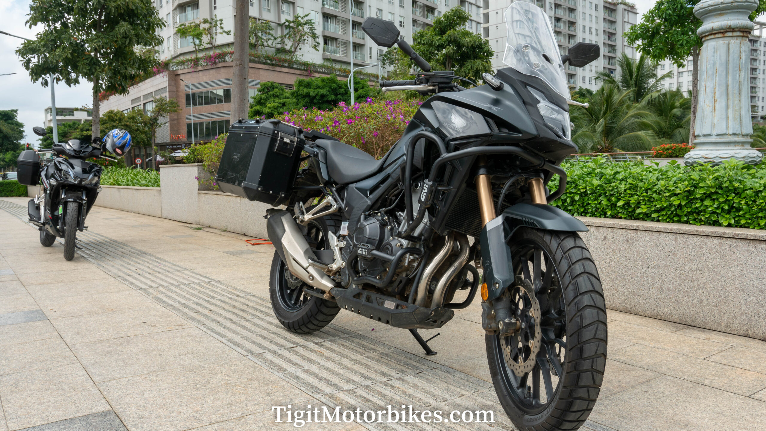 HONDA CB500X  Motos Tivoli Rent