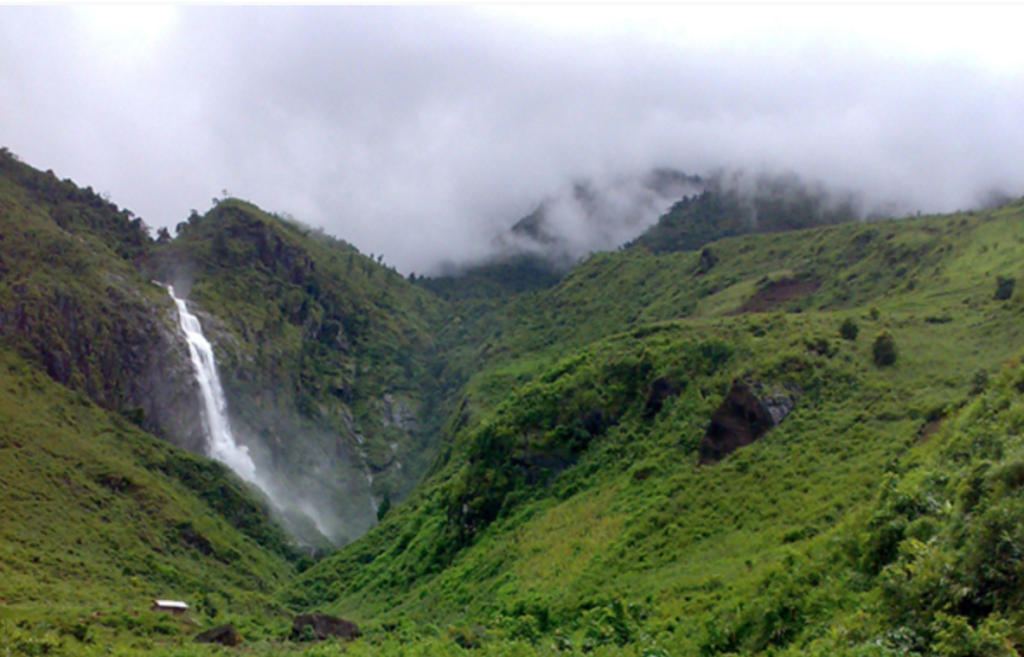 Tac Tinh Waterfall - Lai Chau