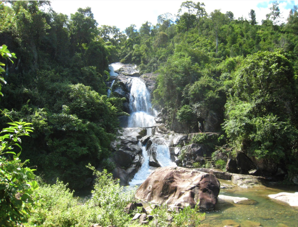 Khe Van Waterfall - Binh Lieu, Quang Ninh