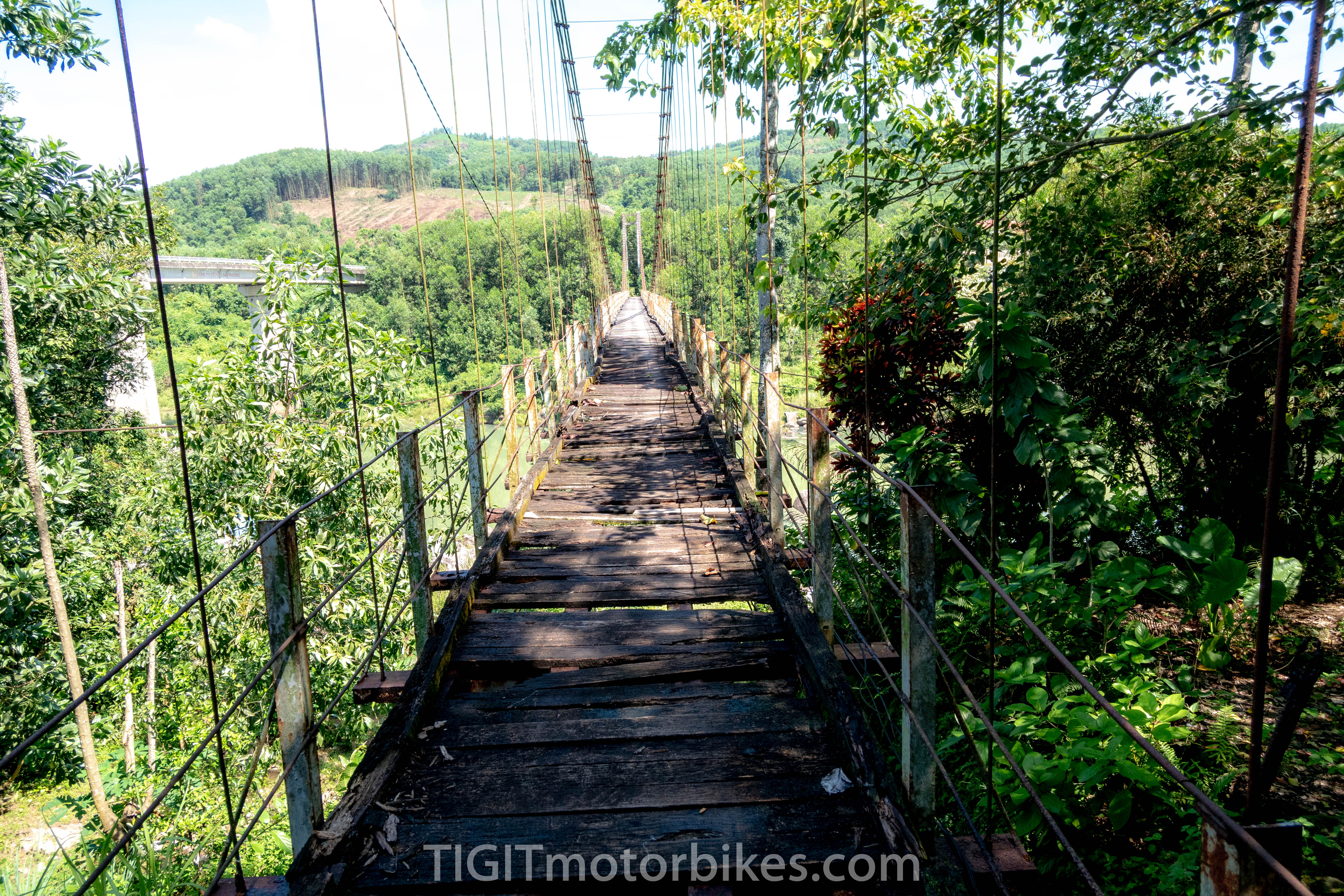 how far can you travel in day Vietnam