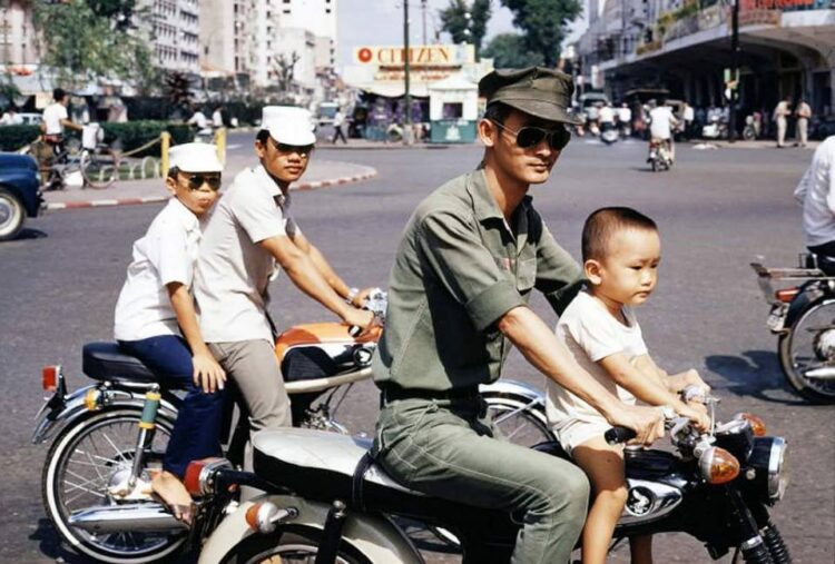 Cafe Racers in Vietnam