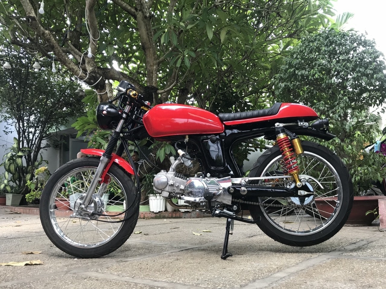 Cafe Racers in Vietnam