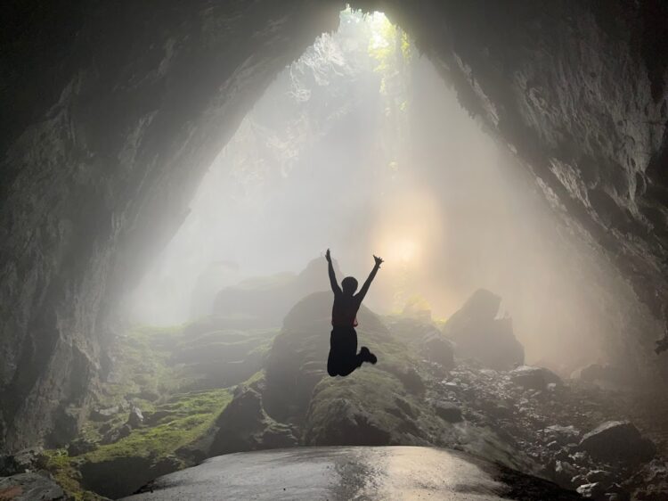 The worlds largest cave with Oxalis Adventure Tours