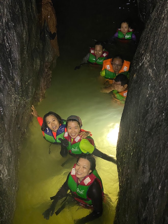 Hang Son Doong - World's largest cave • Oxalis Adventure